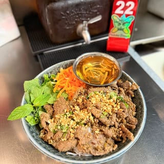 Lemongrass Beef Vermicelli                                           (Bún BÒ)