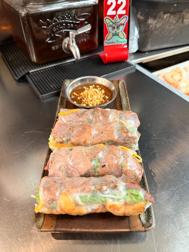 Grilled Pork N' Shrimp Spring Rolls (Gỏi cuốn TÔM HEO Nướng).