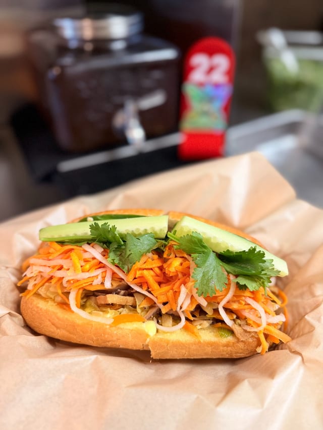 Veggie Sandwich (No Pate) (Bánh mì CHAY).