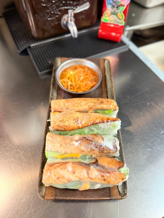 Grilled Fish Spring Rolls (Gỏi cuốn CÁ Nướng).
