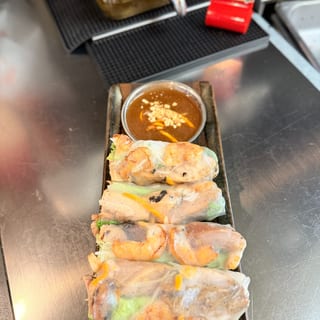 Chicken N' Shrimp Spring Rolls (Gỏi cuốn TÔM GÀ Nướng)